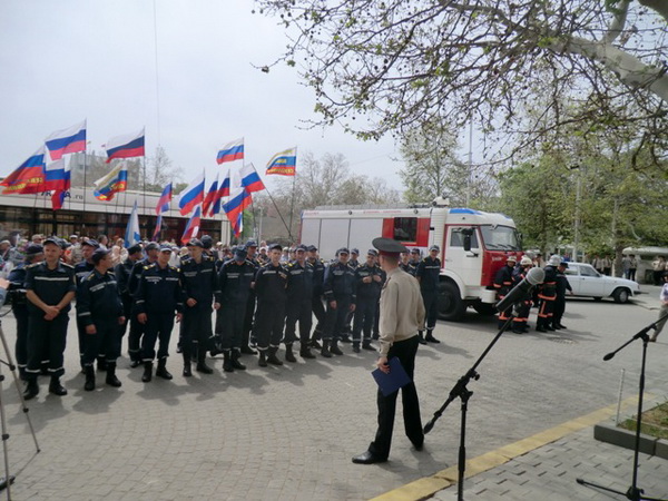 Севастополь получил два пожарных автомобиля