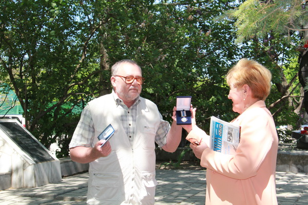 В Симферополе почтили память журналистов-фронтовиков