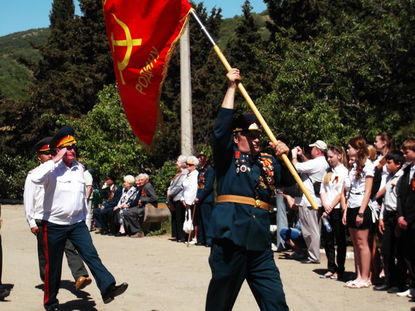 В Алуште перезахоронили неизвестного солдата