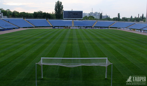 В Симферополе начали строить новое футбольное поле