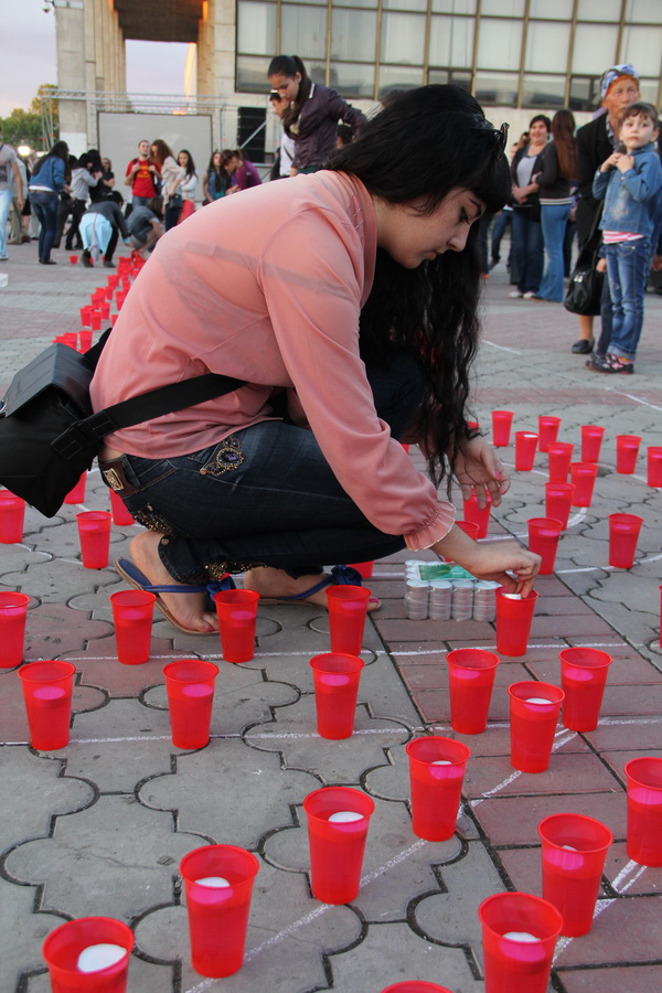 В Симферополе провели акцию «Зажги огонек в своем сердце»