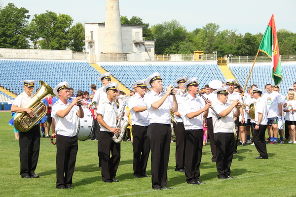 В Симферополе День здоровья отметили спортивными состязаниями