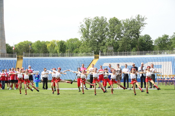 В Симферополе День здоровья отметили спортивными состязаниями