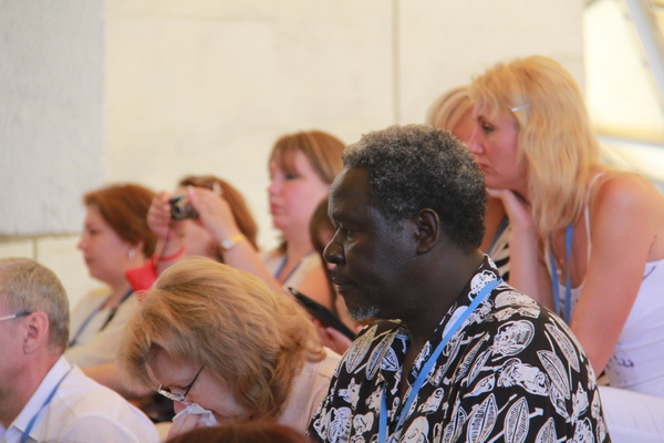 В Судаке открылась юбилейная библиотечная конференция