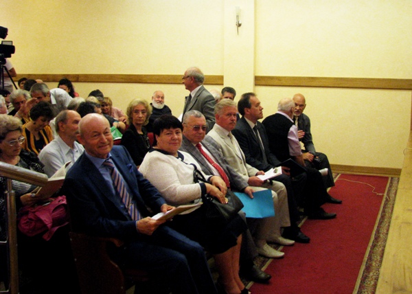 В Симферополе представили возрожденный литературный журнал «Крым»