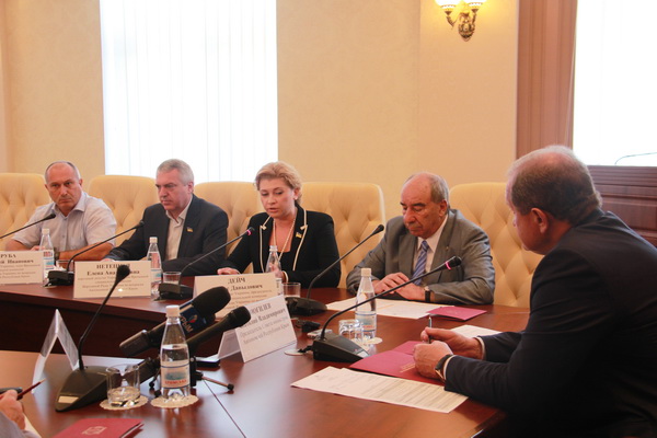 Парламентская комиссия по делам Крыма займется законом об инвестиционной деятельности