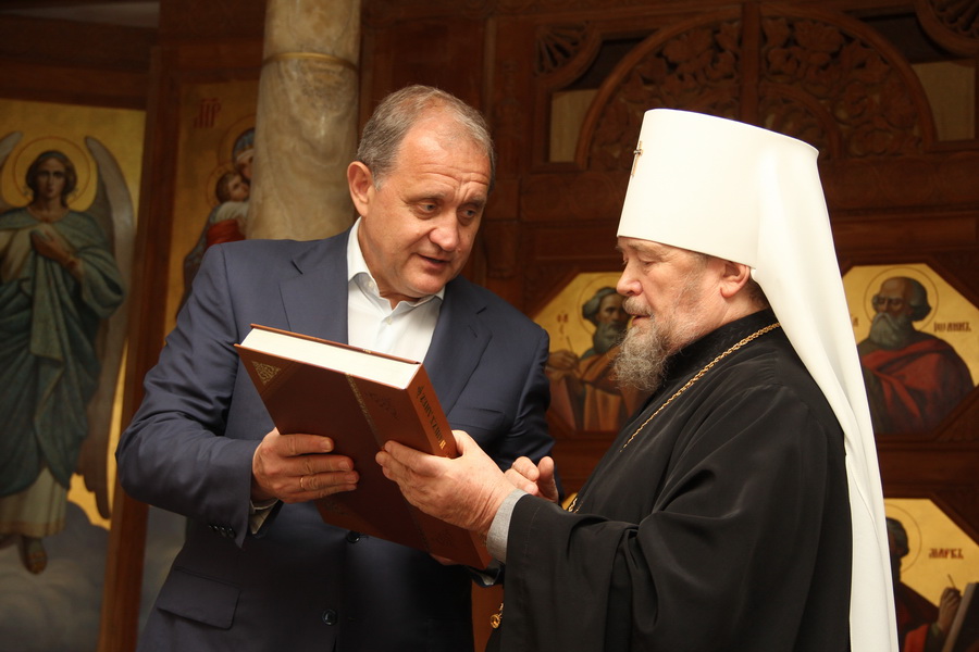 Крымскому премьеру вручили орден Святителя Луки