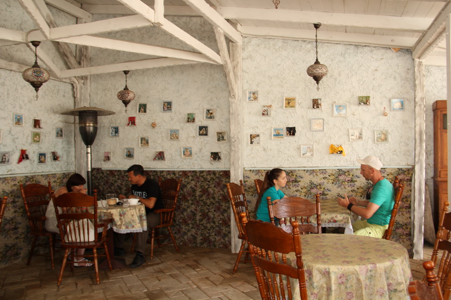 На запах чебуреков