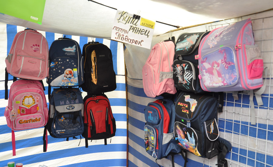 Крымский вице-премьер посетил школьный базар в Симферополе