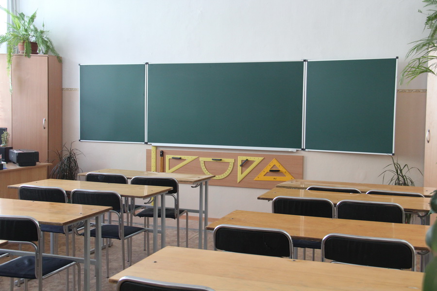 В симферопольском лицее отремонтировали кровлю и фасад