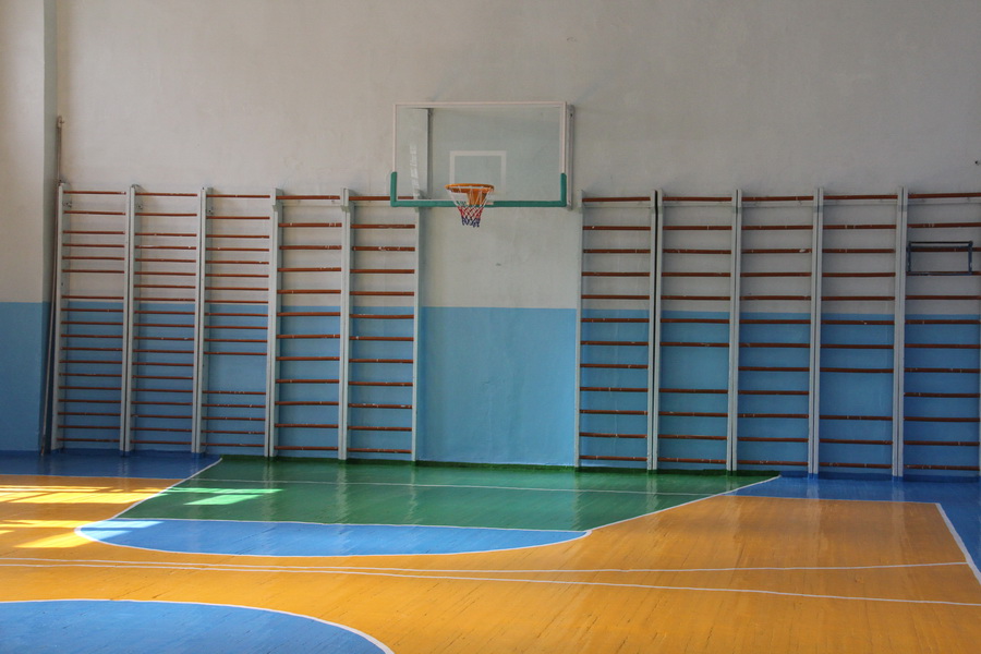 В симферопольском лицее отремонтировали кровлю и фасад