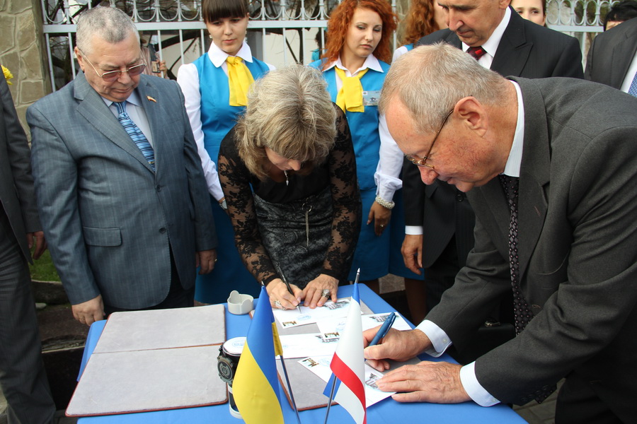 В Коктебеле погасили конверты к юбилею Дома Волошина