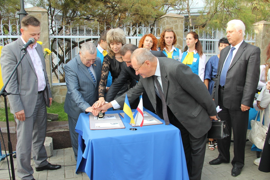 В Коктебеле погасили конверты к юбилею Дома Волошина