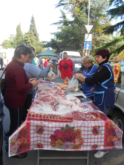 В Алуште проходит осенняя ярмарка 