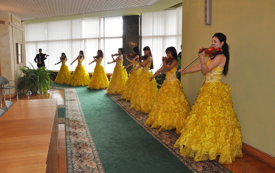 В Крыму 44 студента получили премии Верховной Рады АРК