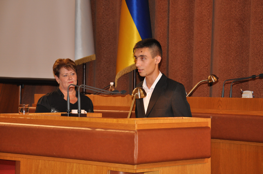 В Крыму 44 студента получили премии Верховной Рады АРК