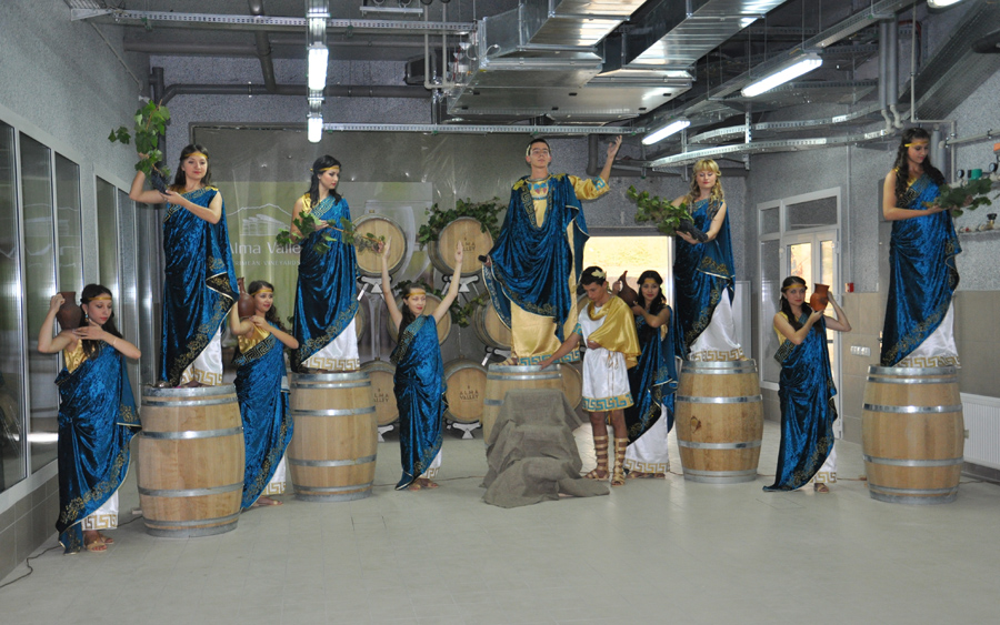 В Бахчисарайском районе открыли завод по производству элитных вин