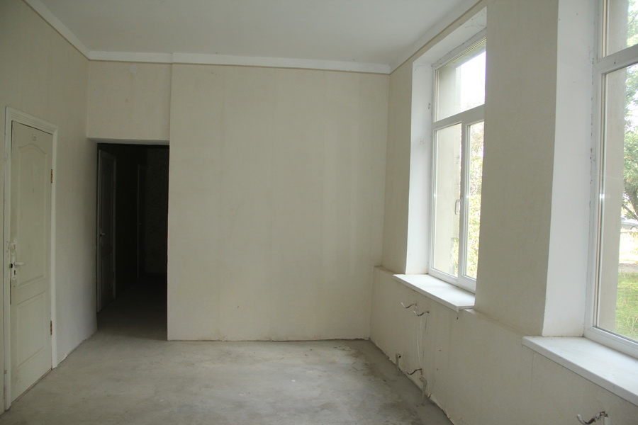 Вице-премьер Крыма проверил строительство новых детских садов