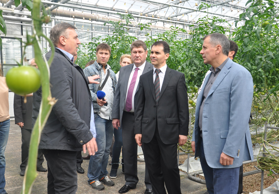 Спикер Крыма посетил агропредприятия и социальные объекты Симферопольского района