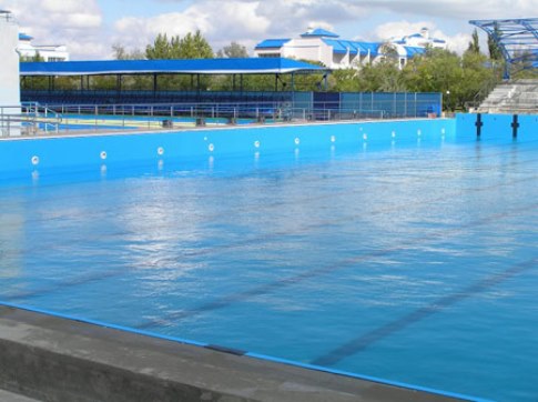 В Евпатории завершается строительство бассейна для параолимпийцев