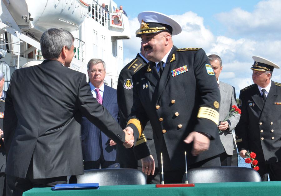 Черноморскому центру подводных исследований передали поднятые со дна орудия подлодки «Щ-216»