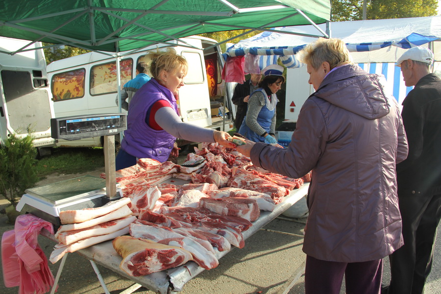 В Симферополе провели большую осеннюю ярмарку 