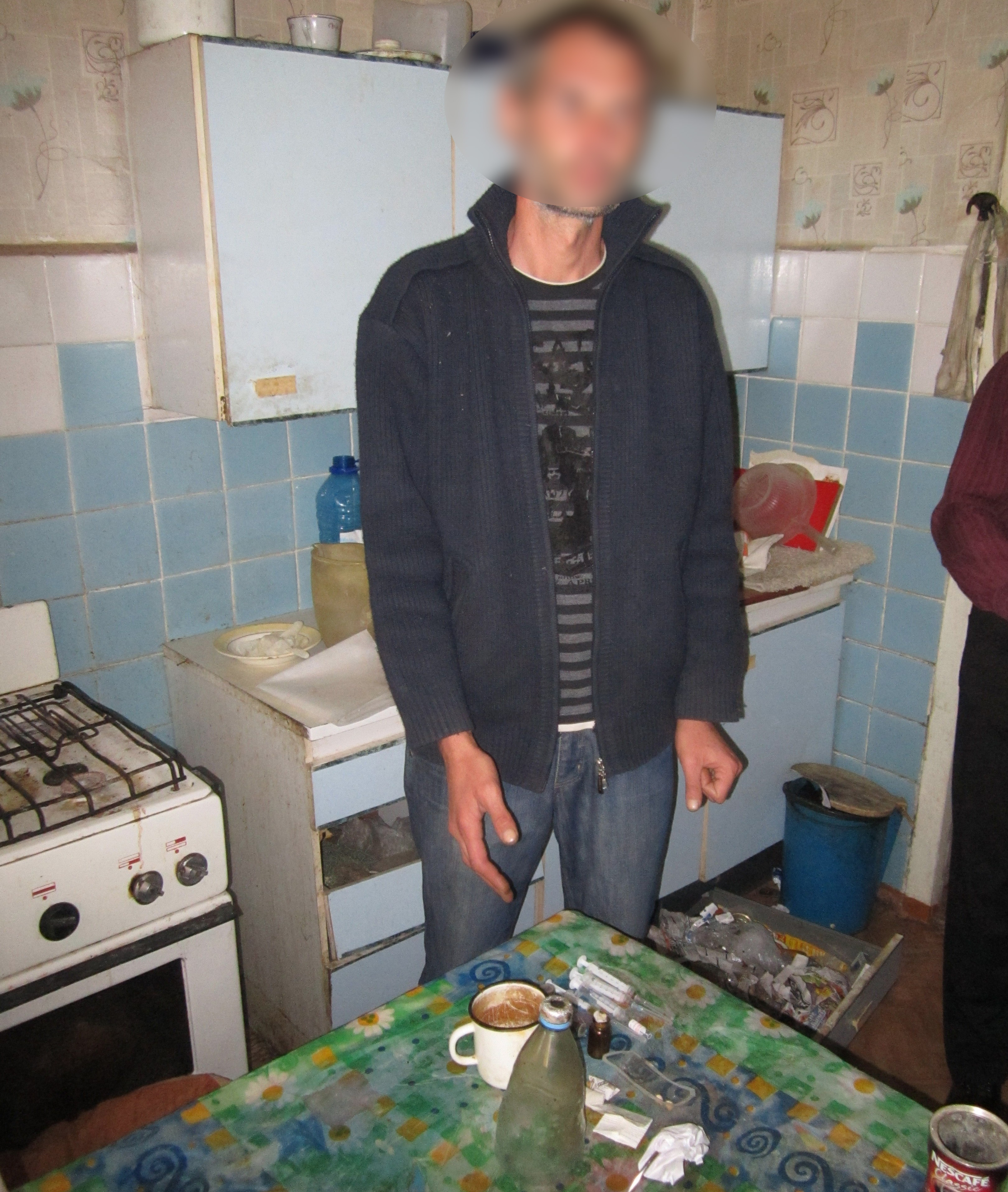 По наводке соседей в Евпатории накрыли наркопритон