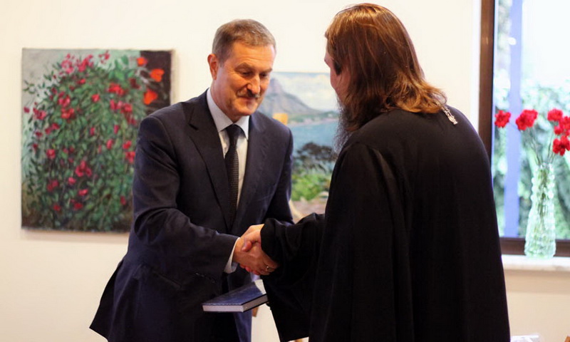 В Севастополе представили книгу о храме семи священномучеников Херсонесских