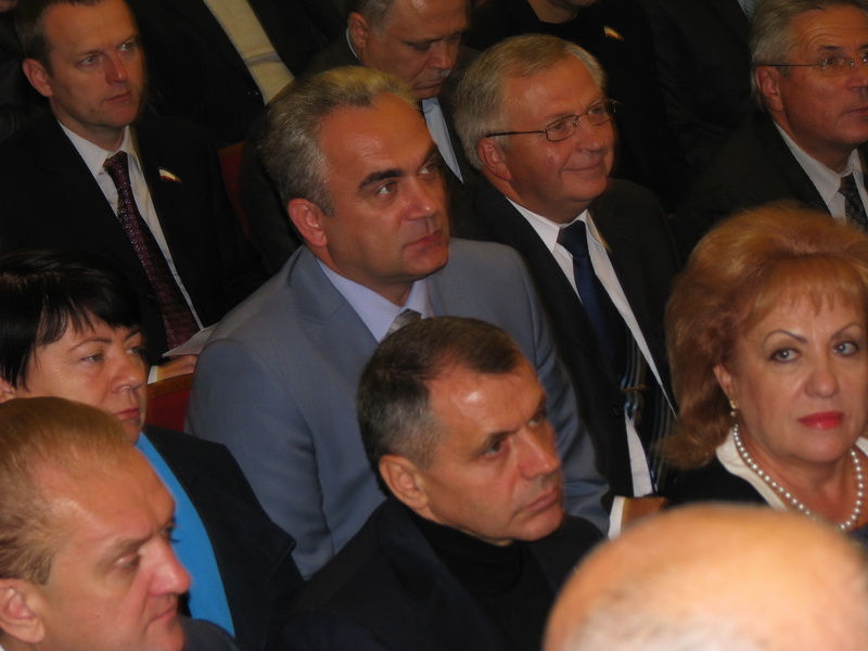 Крымские «регионалы» выдвинули своего кандидата на выборы по 44-му округу