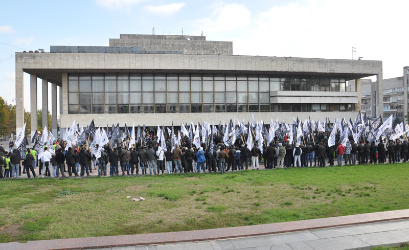 Политическая партия «Хизб-ут Тахрир» проводит в Симферополе митинг