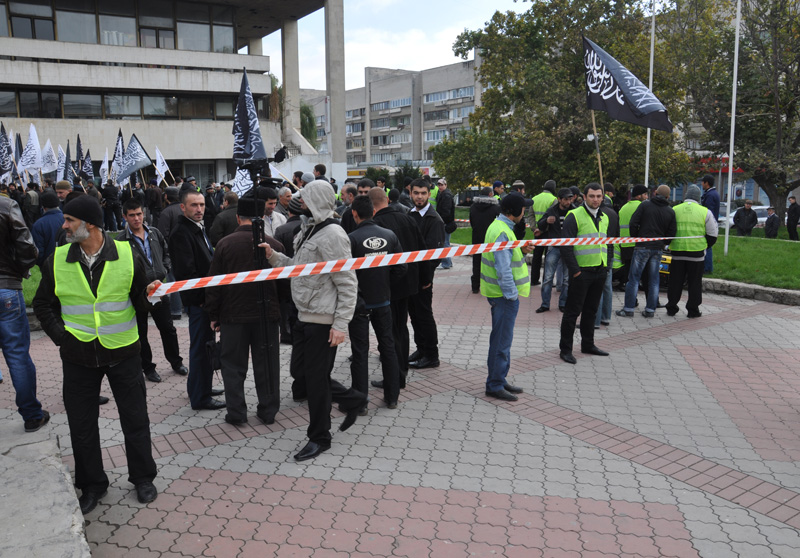 Политическая партия «Хизб-ут Тахрир» проводит в Симферополе митинг