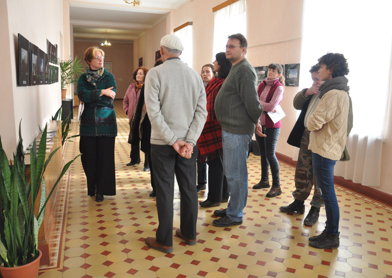 В Симферополе представили выставку «Январь в Японии»