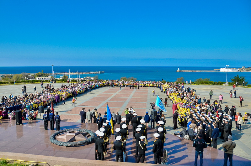 Около 3 тыс. школьников посвятили в «севастопольцы»