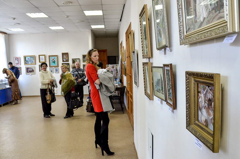 В Севастополе открылась выставка «Мелодия шелка»