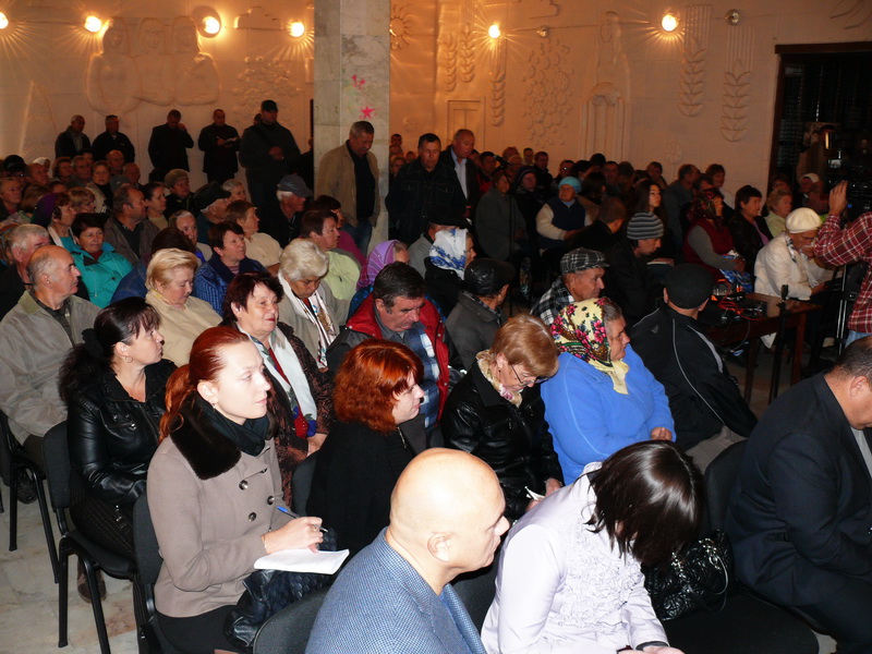 Могилев обещает «воевать» до последнего за пайщиков Бахчисарайского района