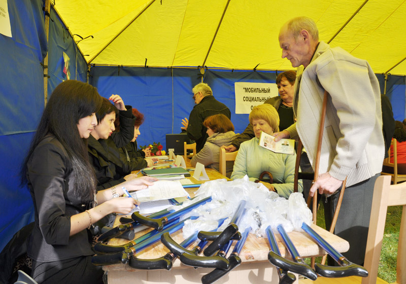 Центры по предоставлению социальных услуг должны быть в каждом населенном пункте, – крымский премьер 
