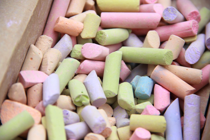 В Симферополе проходит конкурс детского рисунка на асфальте