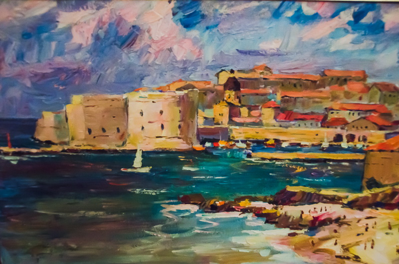 В севастопольском театре проходит семейная выставка