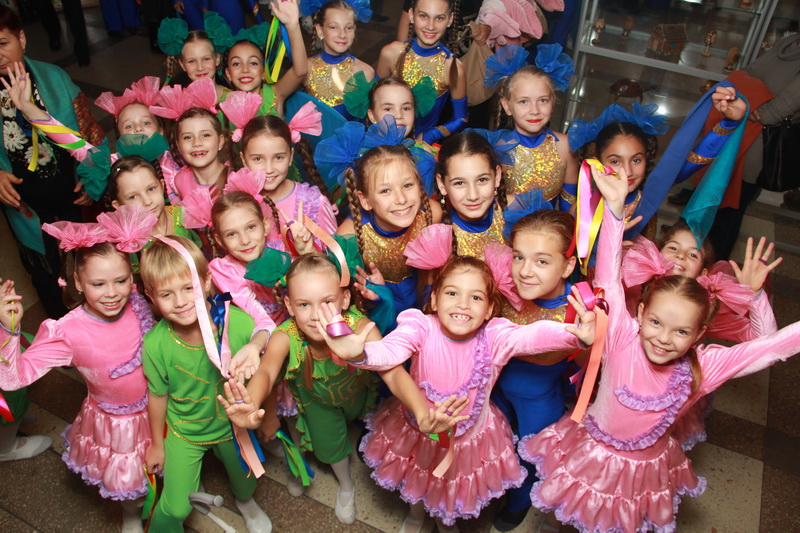 В Симферополе Дворец пионеров празднует свой 90-летний юбилей