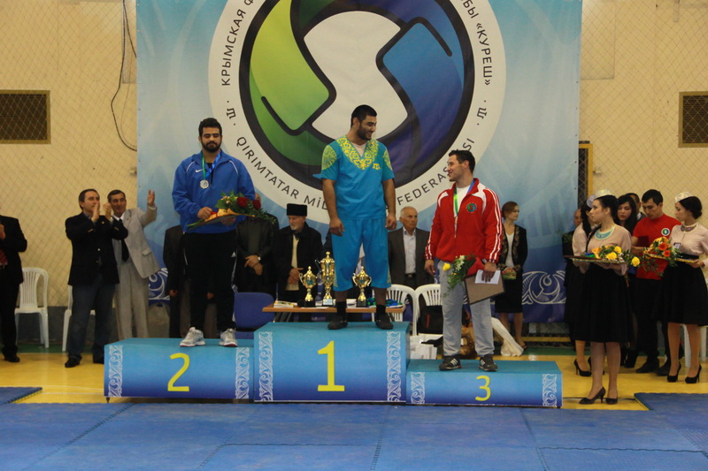 В Симферополе определили абсолютного победителя в борьбе куреш