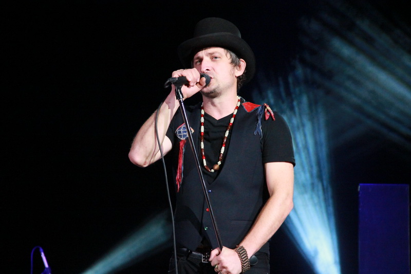 Группа «Ундервуд» на концерте в Симферополе признавалась в любви Крыму