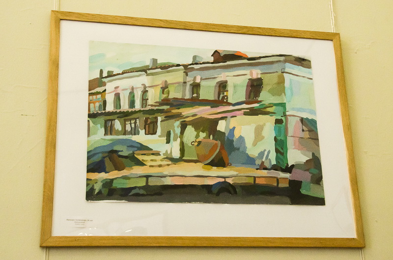 В Севастополе дети представили свои картины