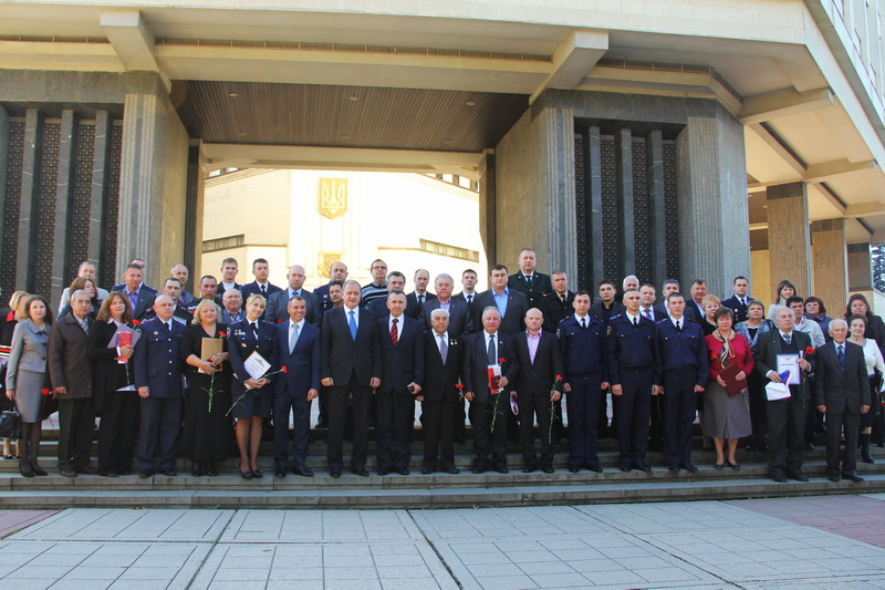 В Верховной Раде Крыма отметили День Конституции АРК