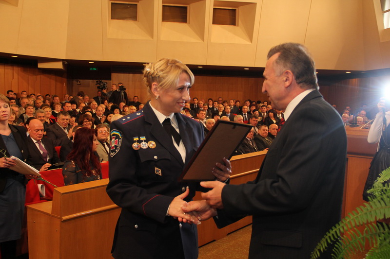 В Верховной Раде Крыма отметили День Конституции АРК