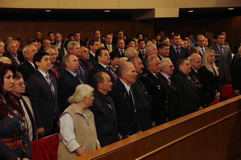 В Верховной Раде Крыма отметили День Конституции АРК