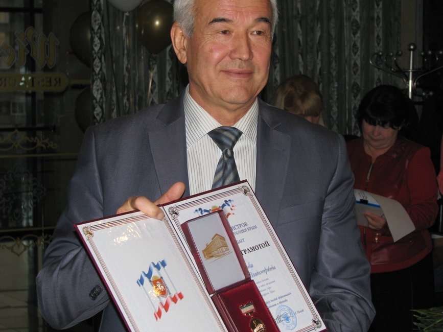 В Симферополе поздравили автомобилистов и работников дорожной службы