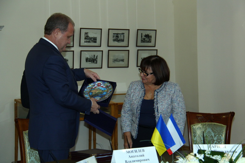 На Черноморском экономическом форуме подписали пять меморандумов