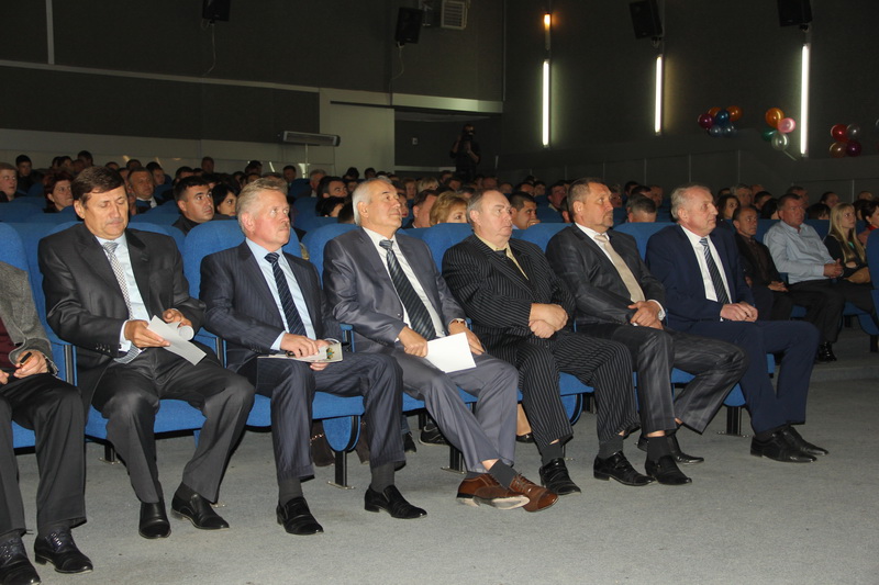 В Симферополе отметили День автомобилиста