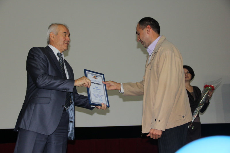 В Симферополе отметили День автомобилиста