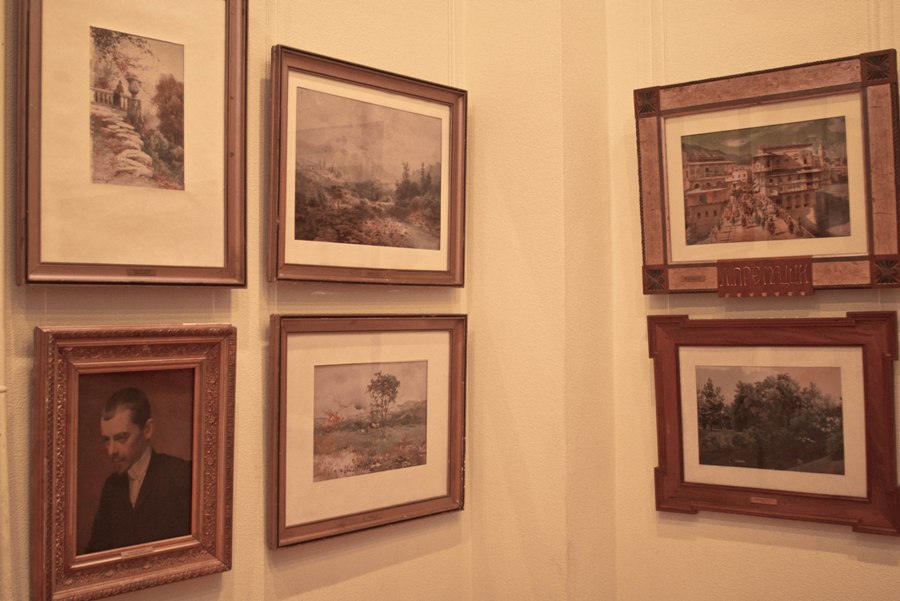 В Севастополе открылась выставка русской акварели